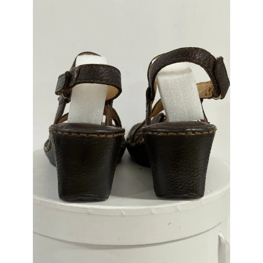 Born leather wedge